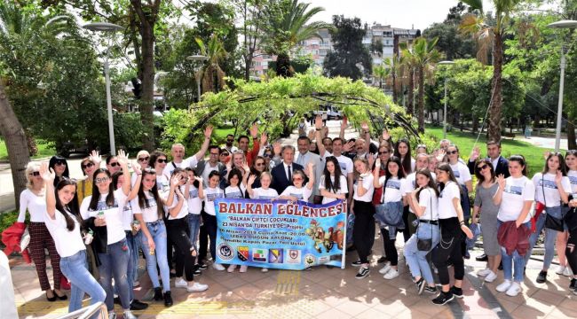 Balkan çocukları Bornova'da