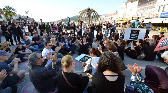 Çocuk İstismarı Foça’da Protesto Edildi