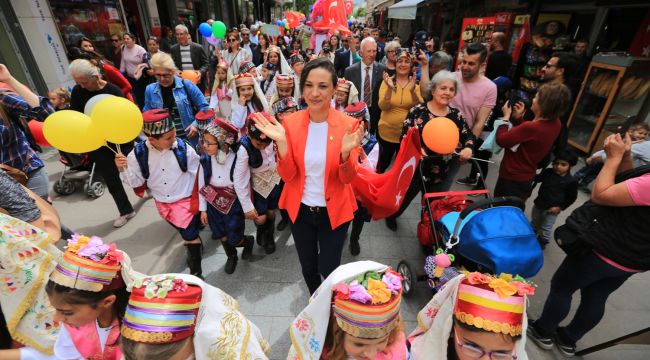 Selçuk'ta 23 Nisan Çocuk bayramı kutlandı