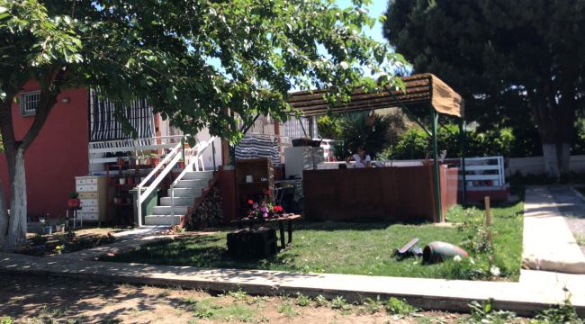 Aykız Kır Bahçesi Sığacık yolunda Hizmetinizde