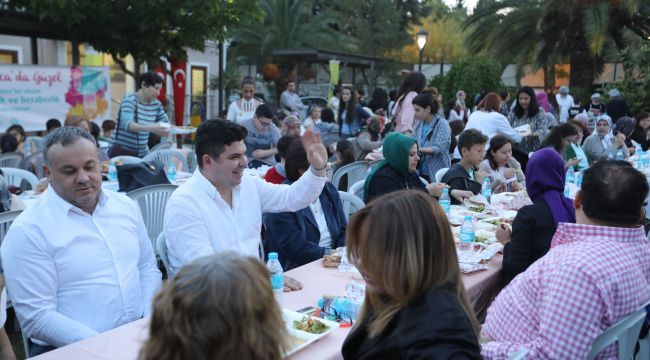 Bucalı annelere anlamlı iftar