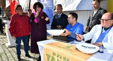 Büyükşehir'den Seferihisarlılara hibe: Çiftçi köyünü terk etmeyecek