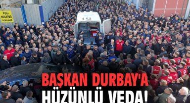 Başkan Durbay'a hüzünlü veda: Belediye önünde tören düzenlendi!