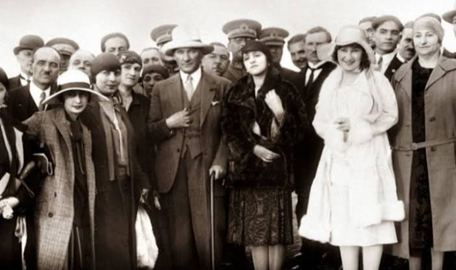 Türkiye'de Kadınların Özgürlük Günü (17 Şubat 1926)